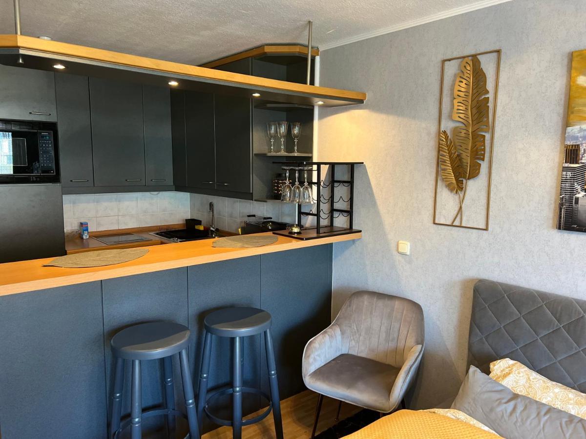 Apartment Line